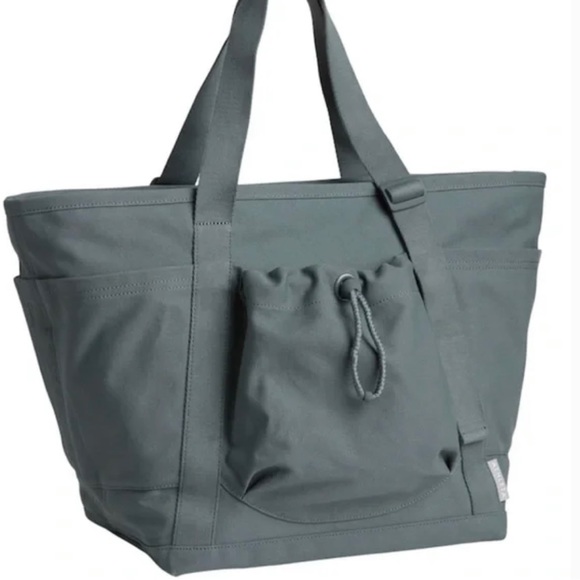 Athleta Kinetic Large Tote, used once. Metropolis Grey - Picture 1 of 8